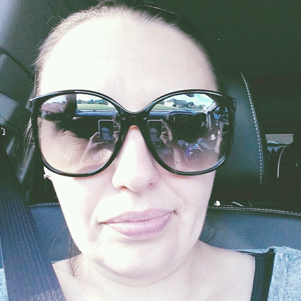 Meet your Posher, Jen